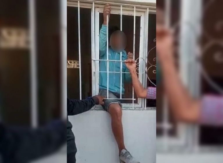 El peor ladrón de todos entró a robar en una casa los vecinos lo