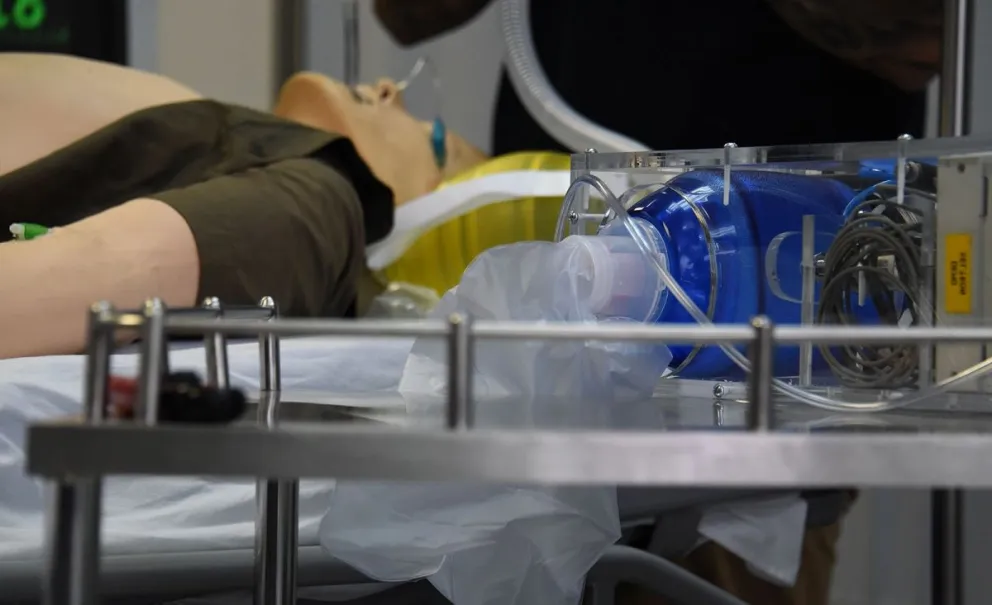 Preocupante: volvió a ascender la cantidad de pacientes que necesitan asistencia respiratoria mecánica