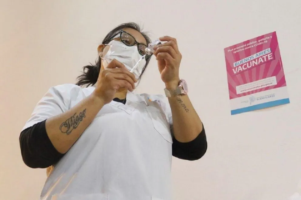 La tercera dosis de la vacuna contra el COVID-19 es casi un hecho en todo el mundo