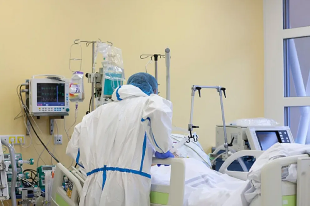 Coronavirus en Argentina: continúa bajando la cantidad de pacientes internados en terapia intensiva