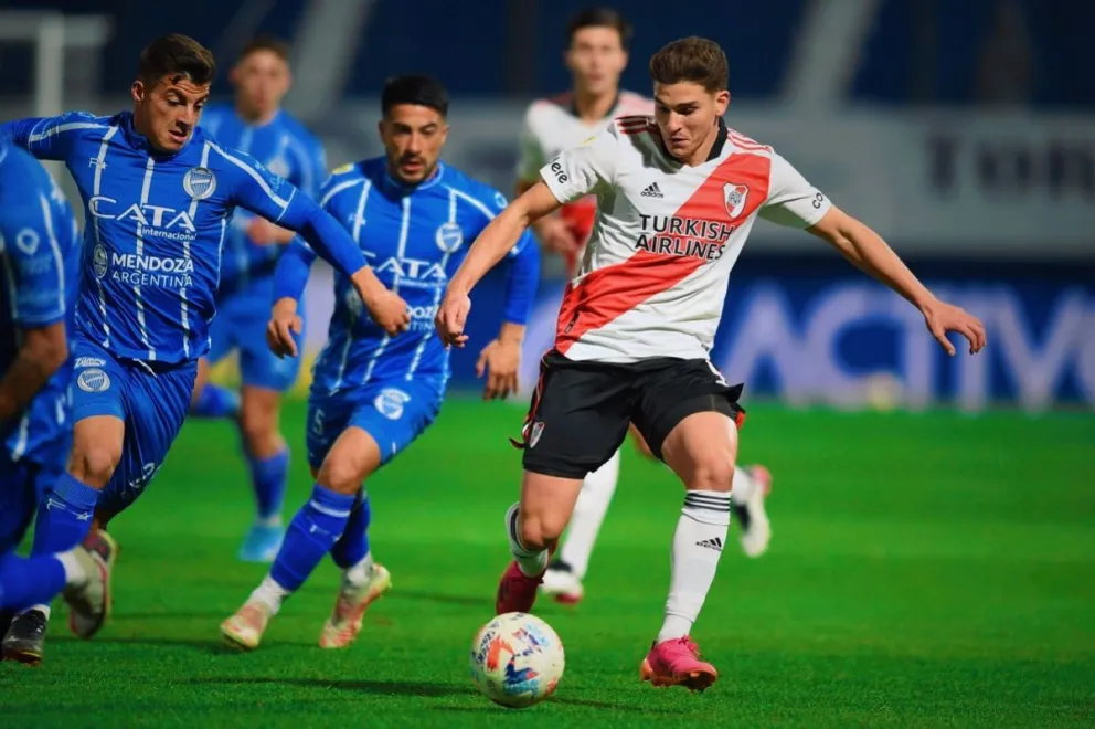 Godoy Cruz le dio otra "cachetada" al River de Gallardo: fue 2 a 1