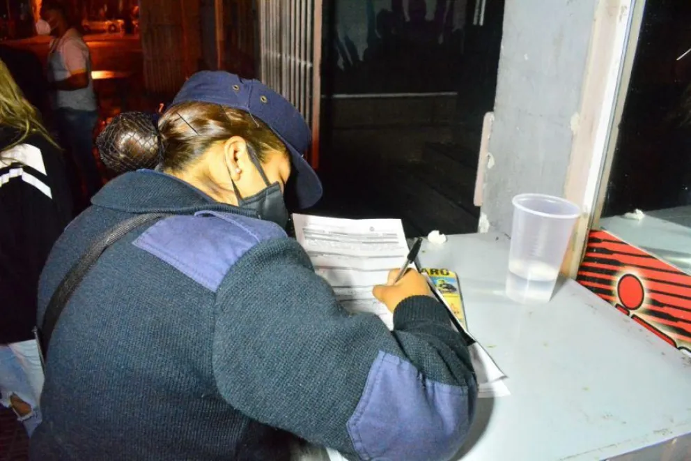 Operativos de control: la Policía clausuró decenas de fiestas clandestinas en Salta