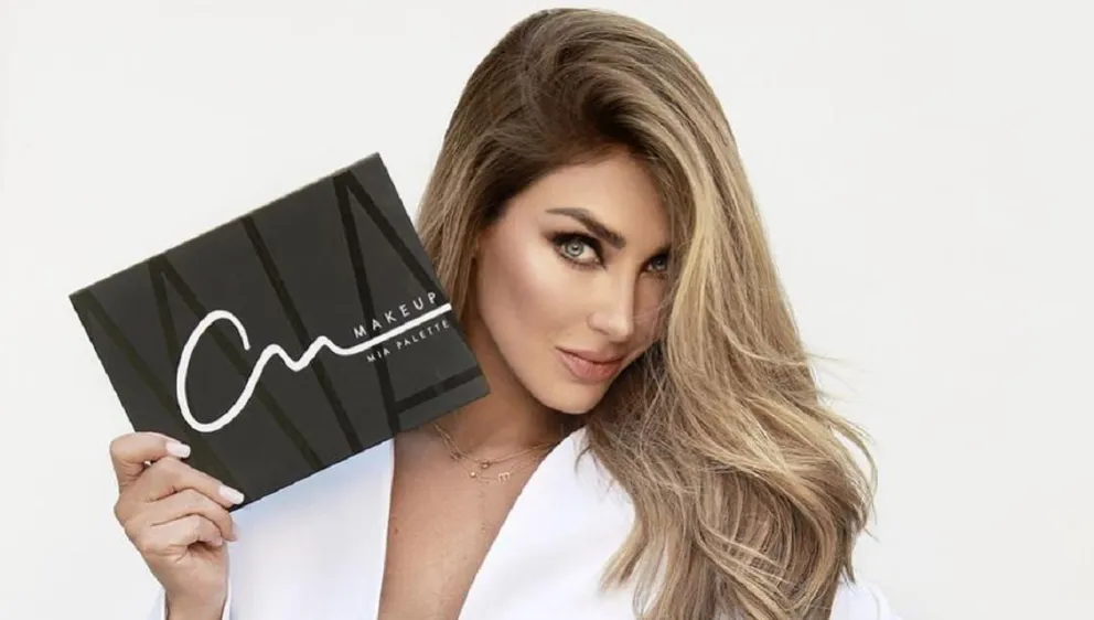 Anahí reaparece en redes sociales y causó furor al mostrar su marcado abdomen