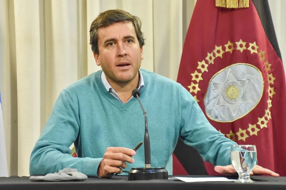 Matías Posadas cruzó a Pamela Ares y asegura que si habrá debate de candidatos
