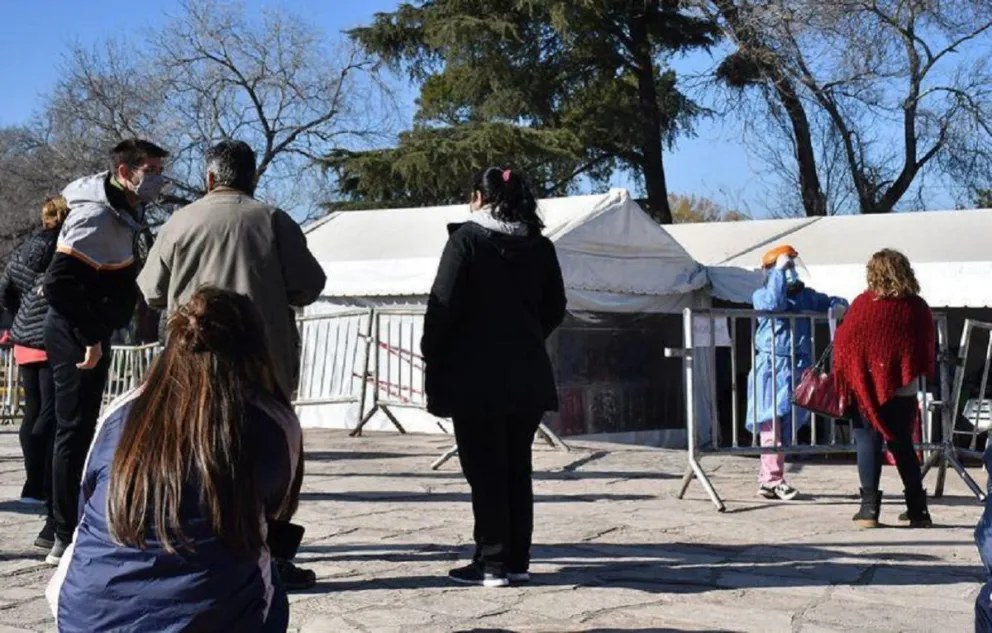 Retrocede el coronavirus en Salta: solo 6 departamentos están en zona de riesgo medio