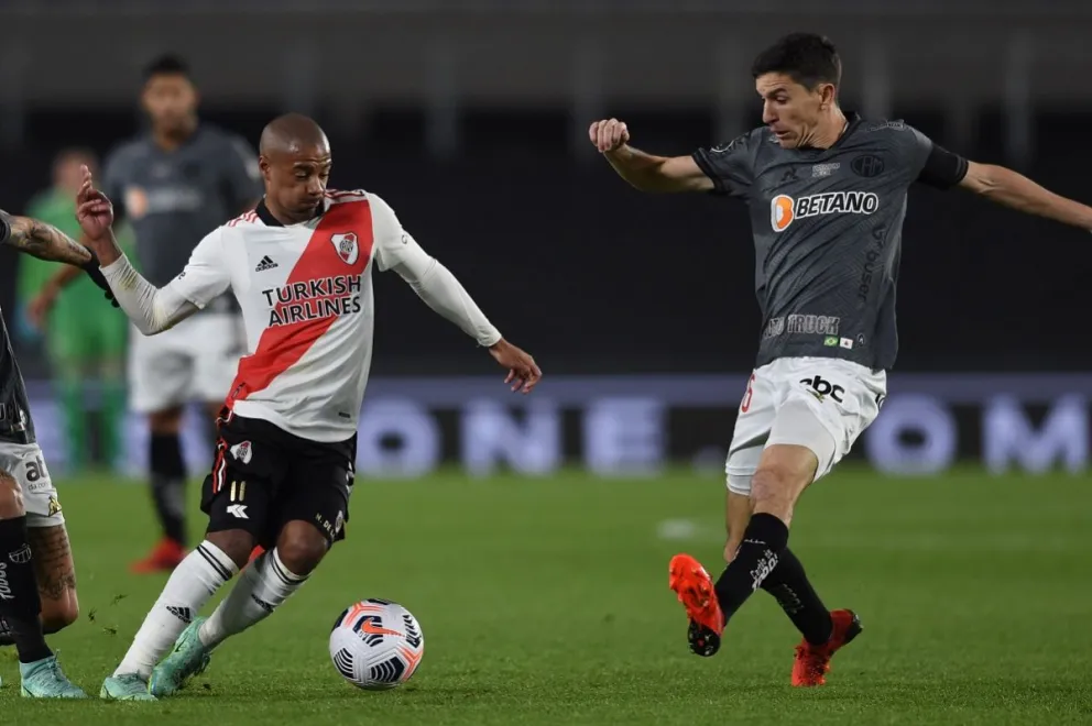 Con un gol de Nacho Fernández, River Plate perdió ante Atlético Mineiro