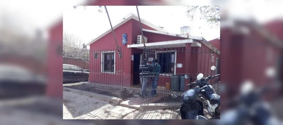 Delincuentes salteños se robaron la recaudación de un minimercado y huyeron en moto a otra localidad