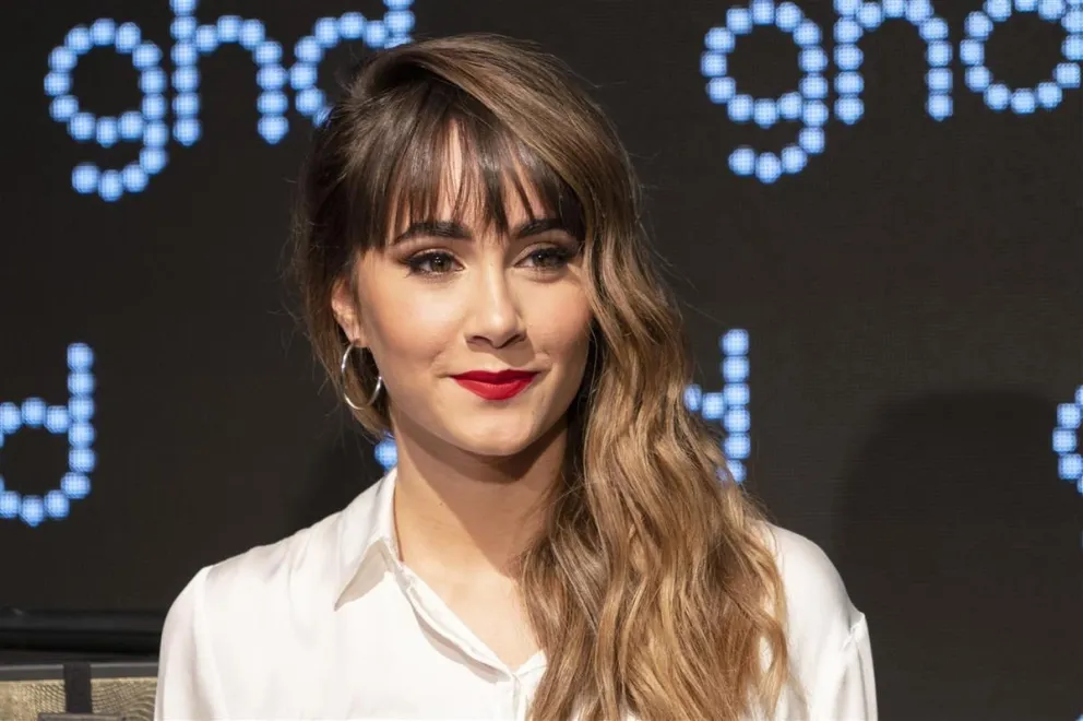 Aitana enseñó el tamaño real de su cintura con estas atrevidas fotografías