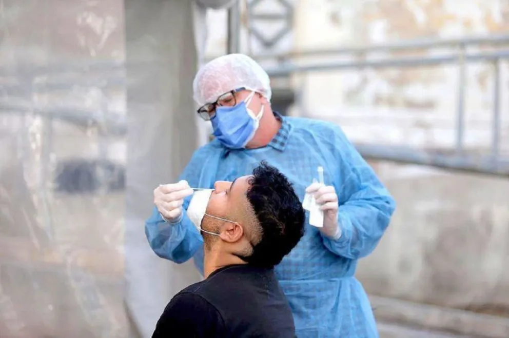 Coronavirus en Argentina: hubo una fuerte caída en el número de casos en las últimas 24 horas