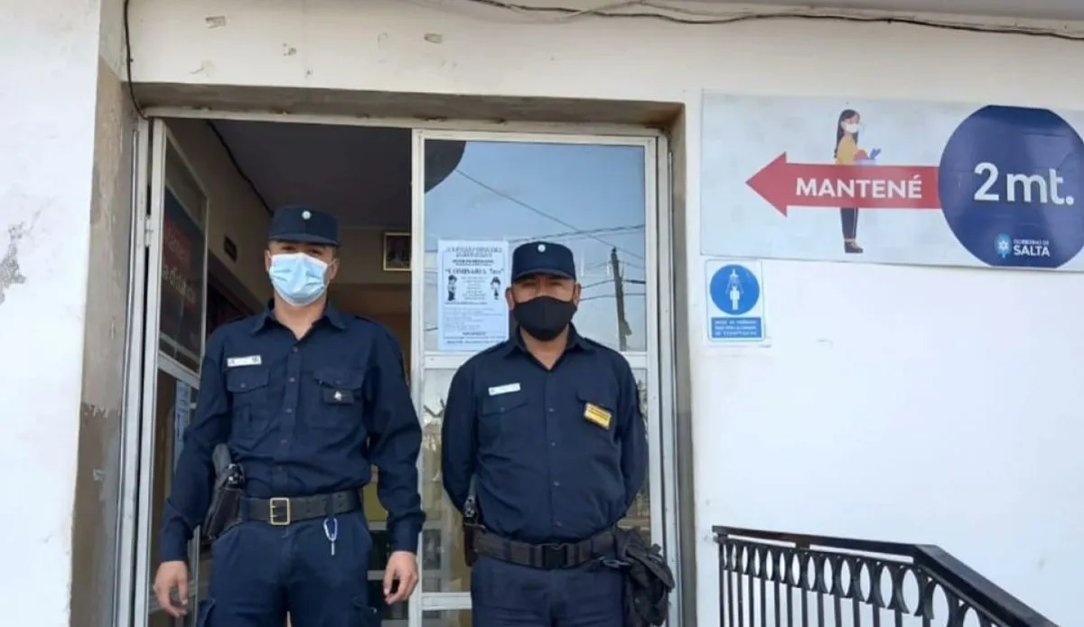 Saltena Fue Asistida Por Policias Para Dar A Luz A Su Bebe Voces Criticas Salta Argentina