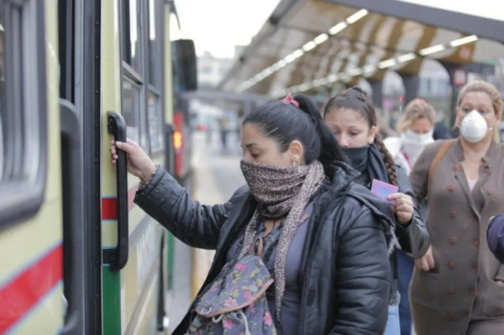 Amplían el cupo de pasajeros que pueden viajar en el transporte de larga distancia