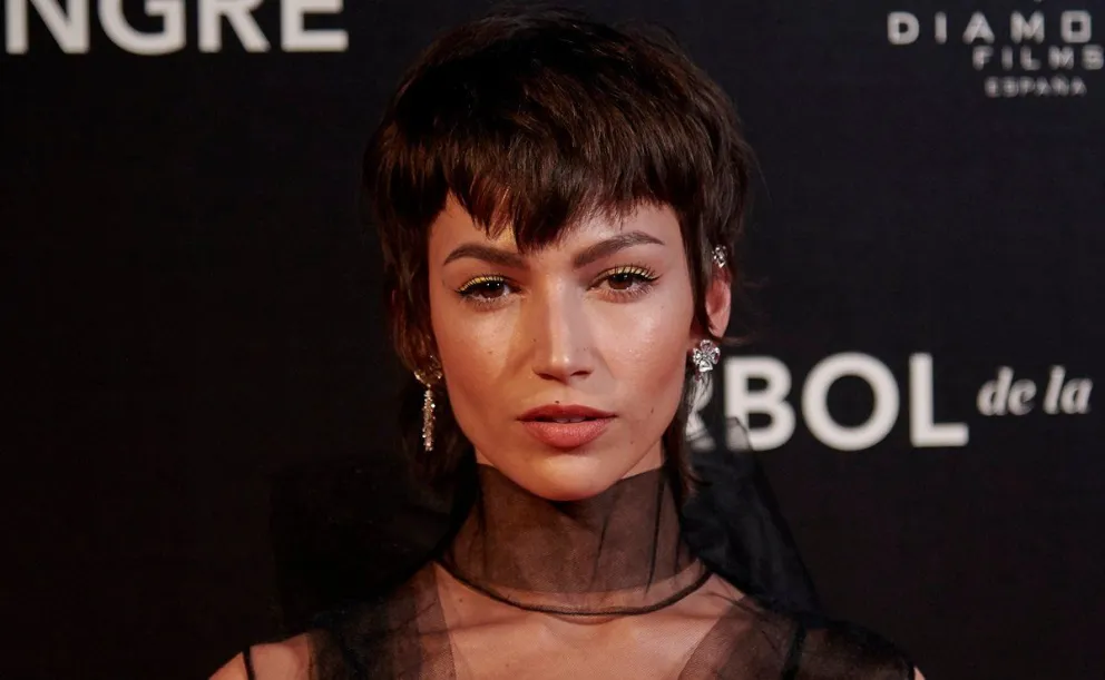 Úrsula Corberó se fotografió de esta sugerente manera para Vogue