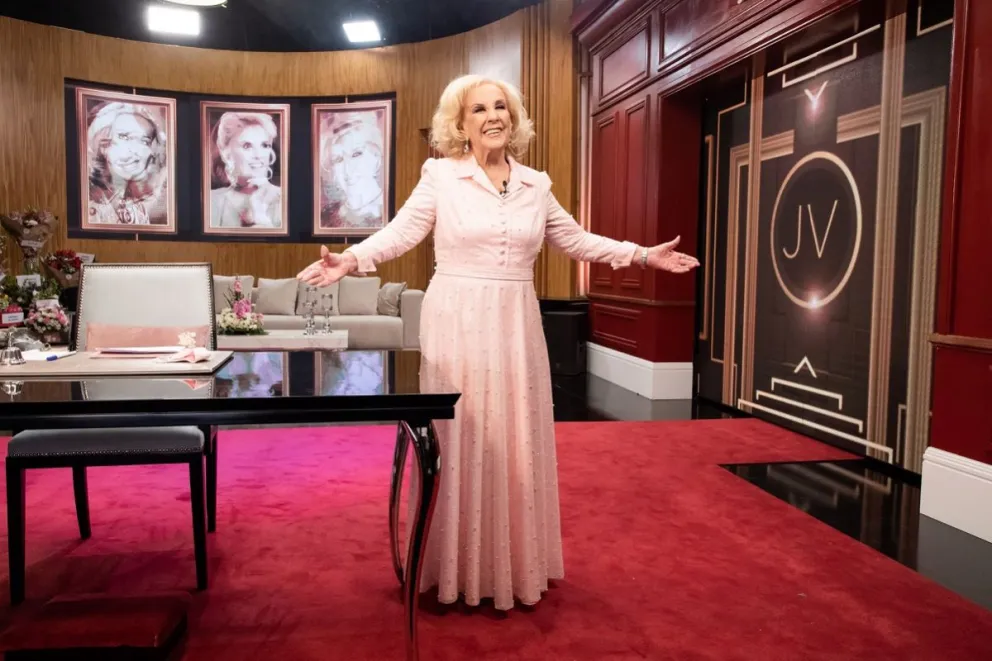 El polémico comentario de Mirtha Legrand tras ver el video de la maestra K