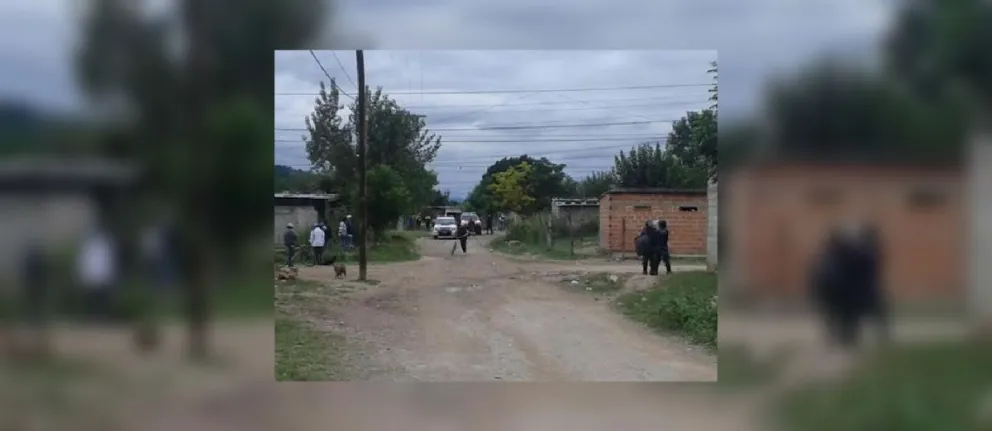 Horror y desesperación en Salta: hallan a una mujer tirada en el suelo, completamente ensangrentada