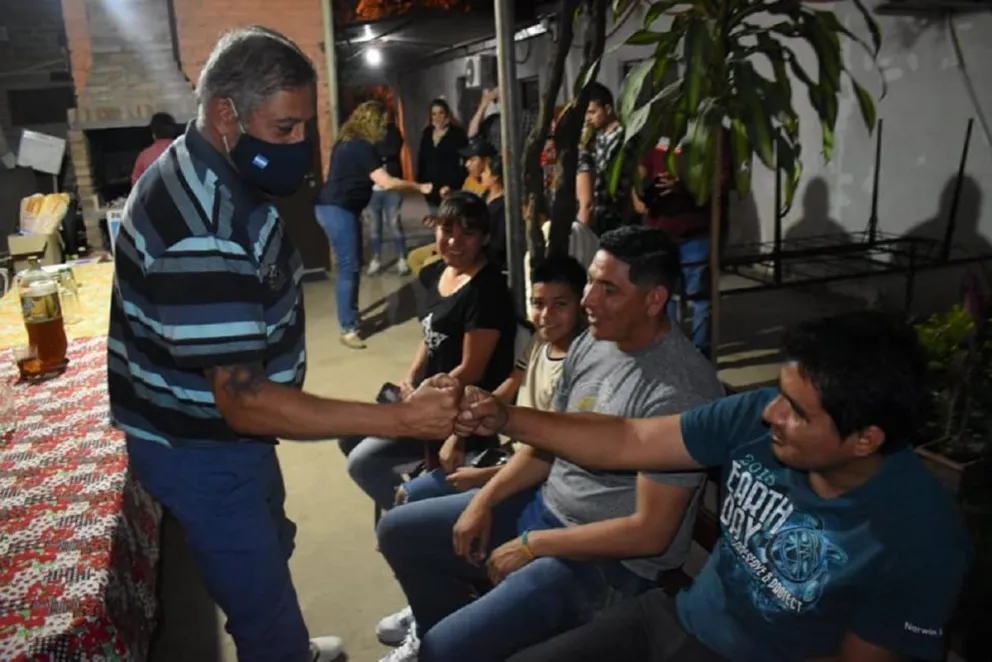 Jorge Guaymás fue contundente y aseveró que para conocer como corresponde al norte, “hay que ensuciarse los zapatos”