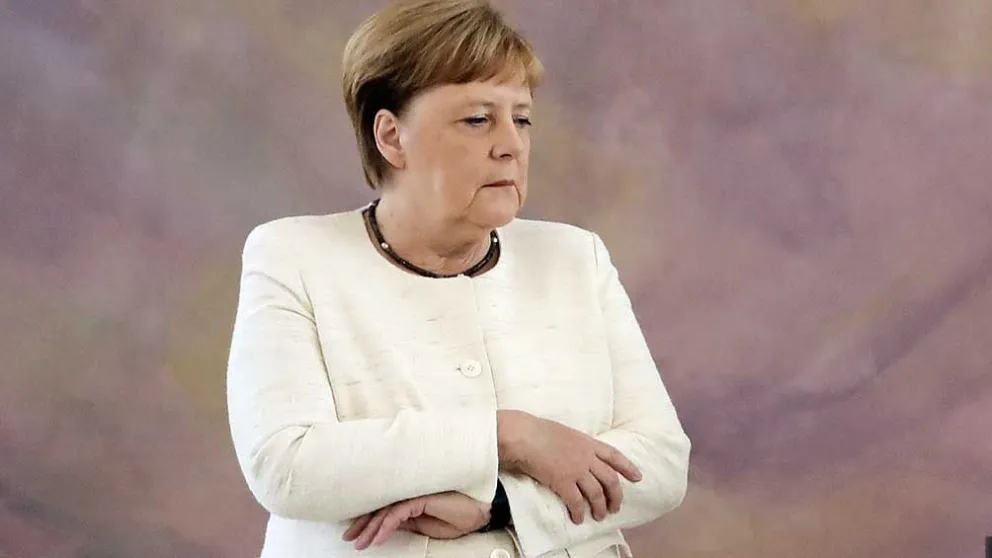 El portavoz talibán invitó a Angela Merkel a visitar el país