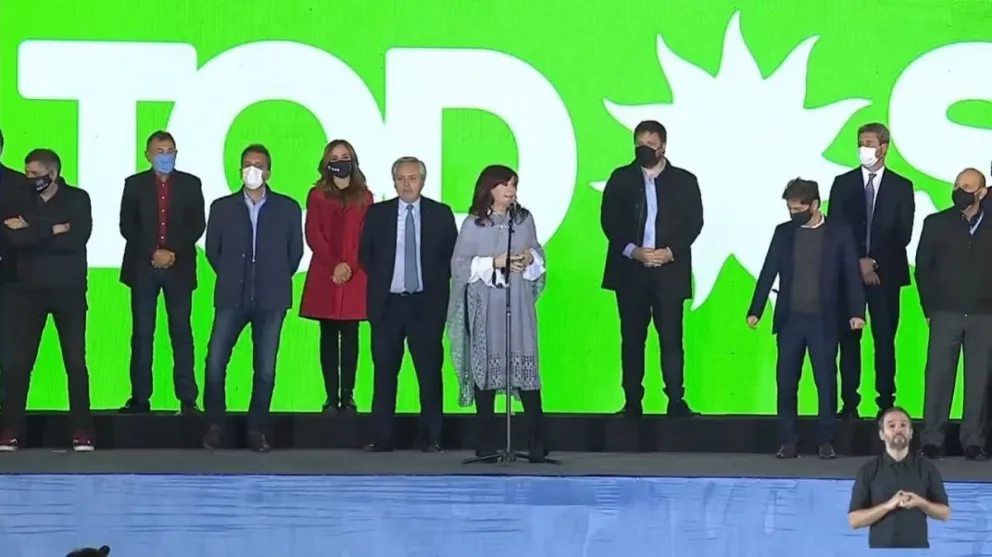 Cristina Kirchner cruzó a Macri por sus dichos en el cierre de campaña: "No podemos dejar que sigan mintiendo"