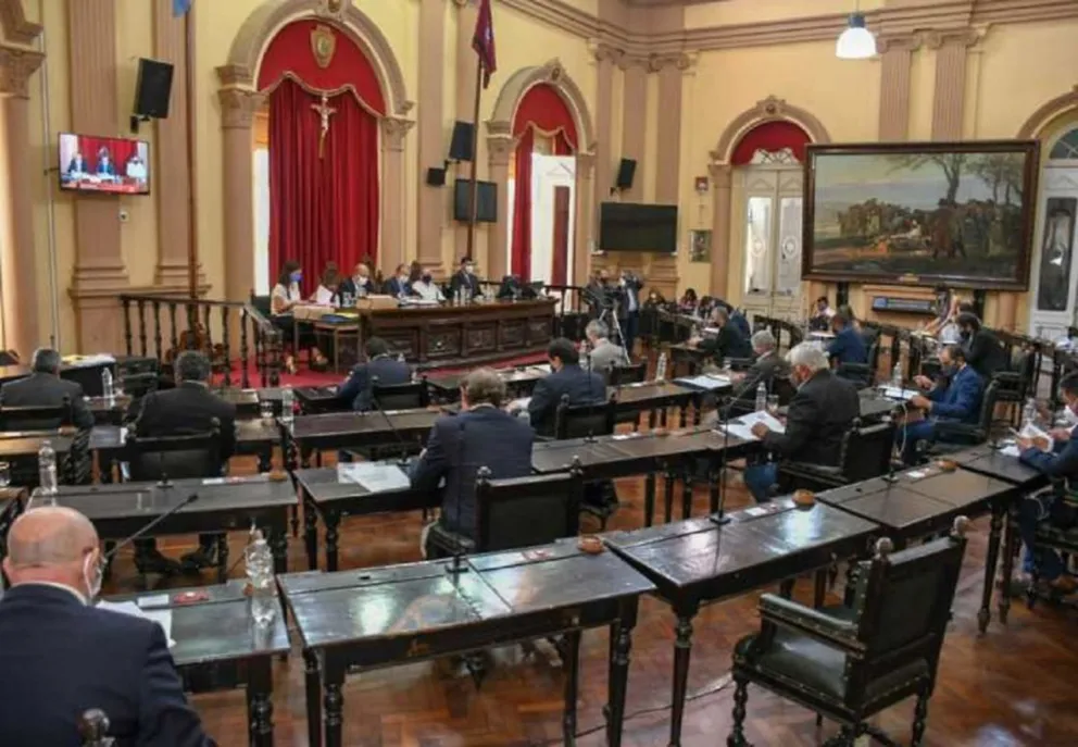 Senadores dieron media sanción a la intervención del municipio de Salvador Mazza