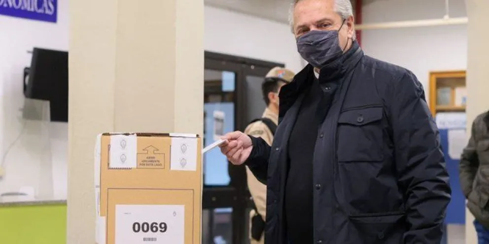 La urna en la que votó Alberto Fernández está “bajo observación" 