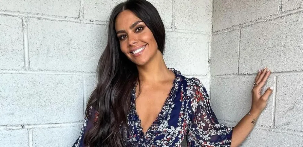 Cristina Pedroche se fotografió en la cama y enseñando todo esto en medio de la noche