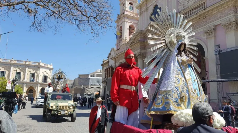 |VIDEO | ¿Lo sabías? Así se preparan las coronas para el Señor y la Virgen del Milagro