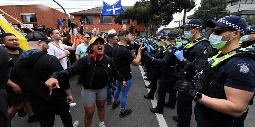 Australia: graves incidentes en medio de una protesta por el confinamiento