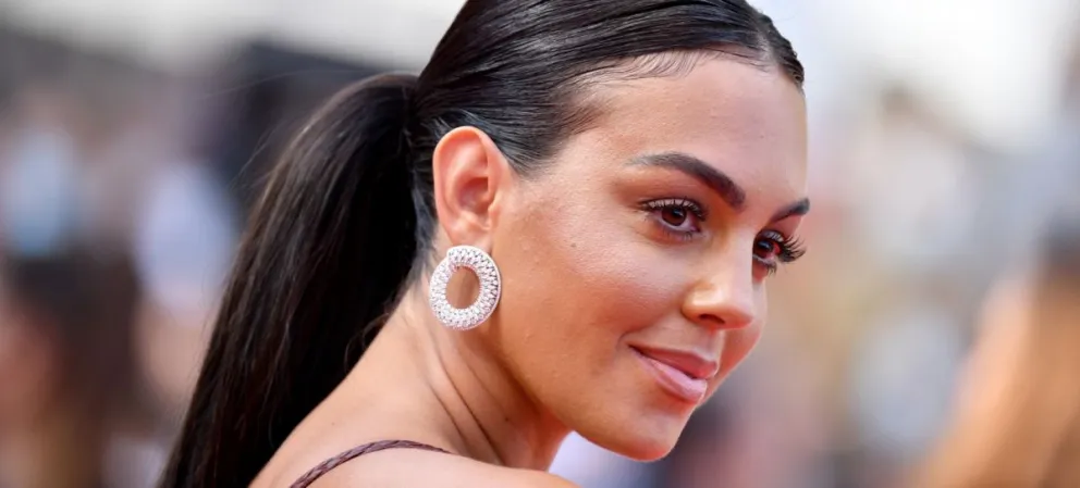 Georgina Rodríguez fue captada mientras besaba a este hombre públicamente 