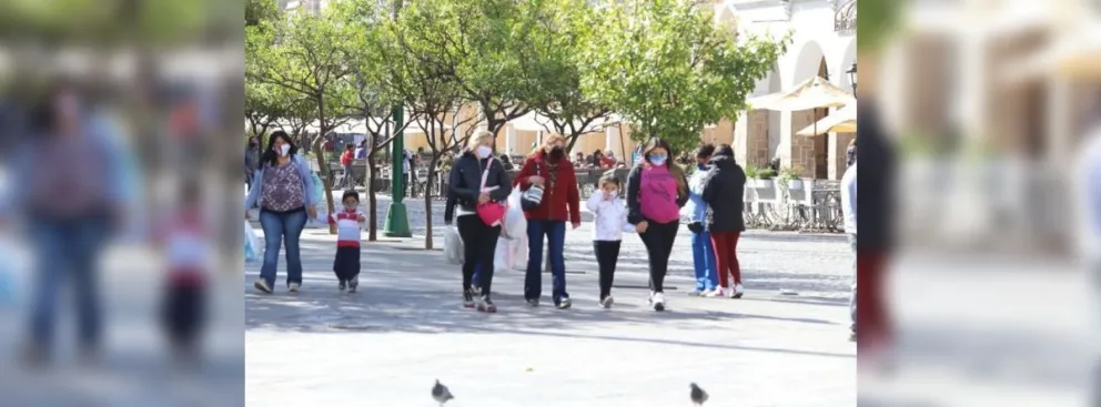 ¡Que no te agarren en off-side! El uso del barbijo continúa siendo obligatorio en Salta