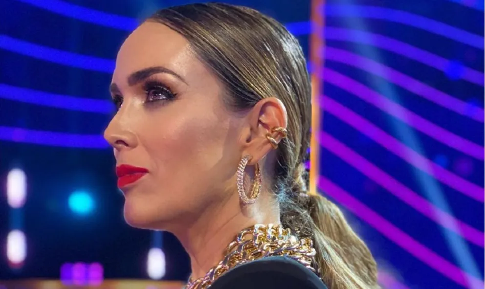 Jacky Bracamontes