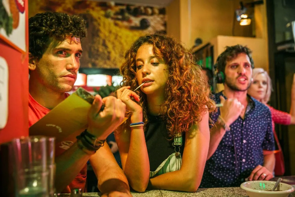 María Pedraza fue captada cenando junto a este misterioso hombre