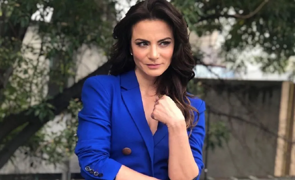 Silvia Navarro causó furor al compartir una sesión fotográfica en la playa
