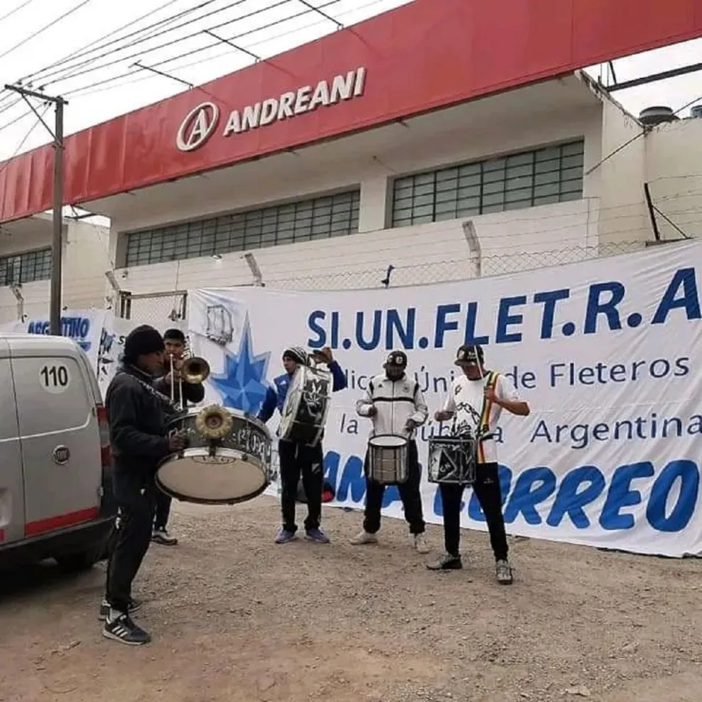 Trabajadores de Andreani en pie de protesta: los motivos que derivaron en el conflicto 