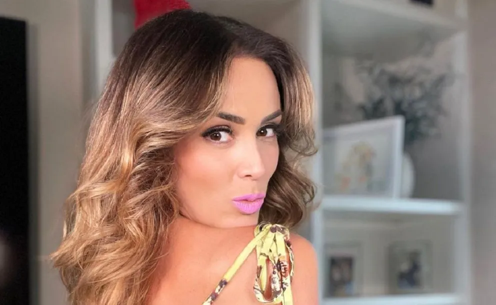 Jacky Bracamontes