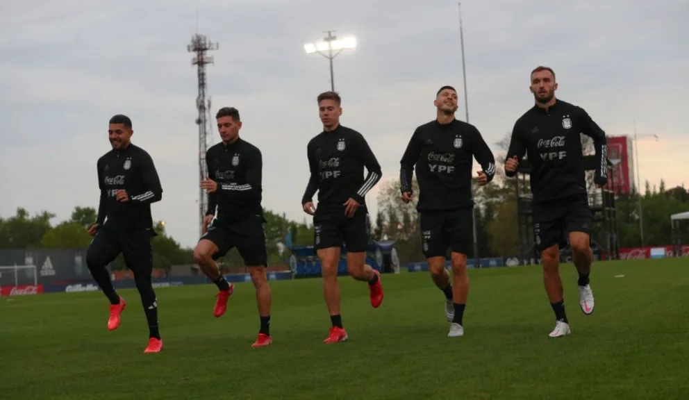 Práctica de la selección. Fuente: (Twitter)