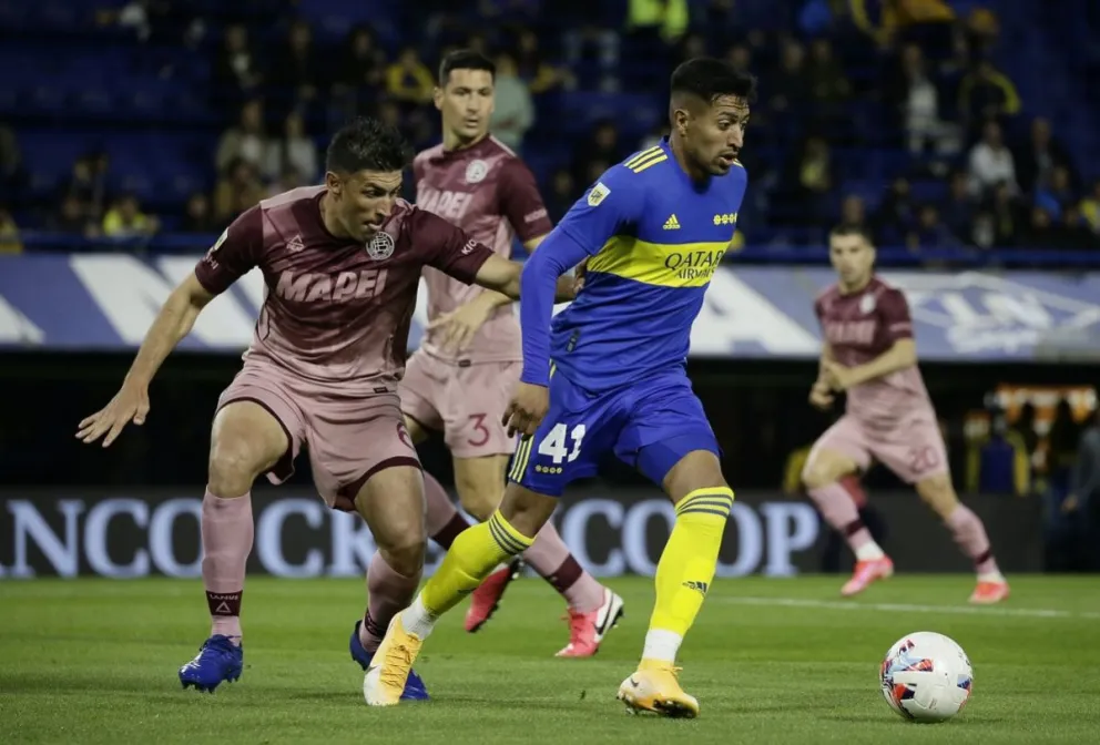 En la vuelta de los hinchas a La Bombonera Boca le ganó 4 a 2 a Lanús