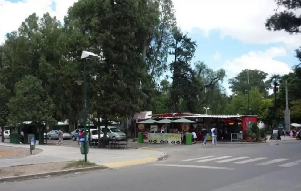 Cada vez más tensión entre los puesteros del Parque San Martín y el municipio