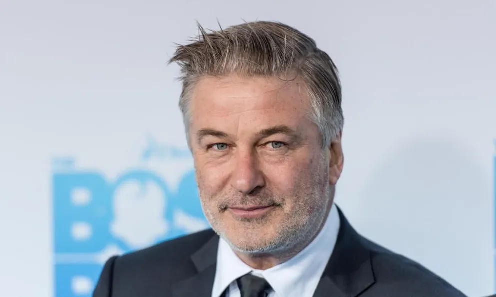 Una mujer fue asesinada en medio del rodaje de la película “Rust”, donde participa Alec Baldwin