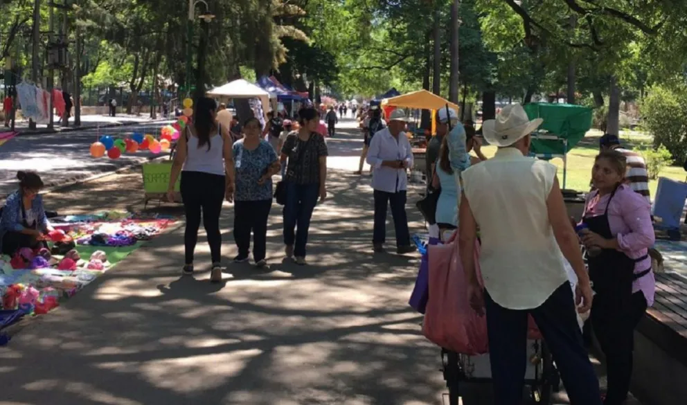 La Municipalidad lanzó un ultimátum a los manteros que no respeten los cambios: ¿De qué se trata?