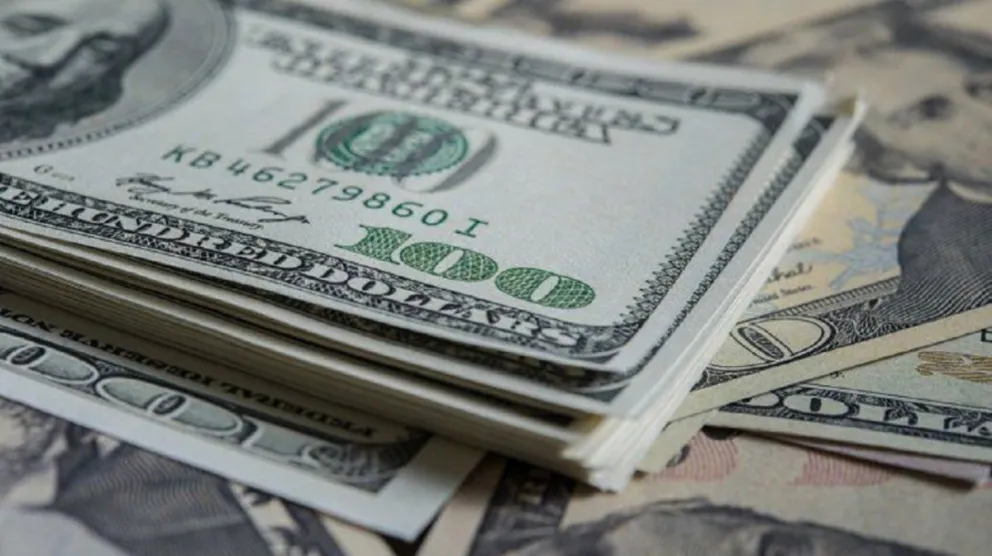 ¡Vuela, vuela! El dólar blue está imparable y marcó un nuevo récord  