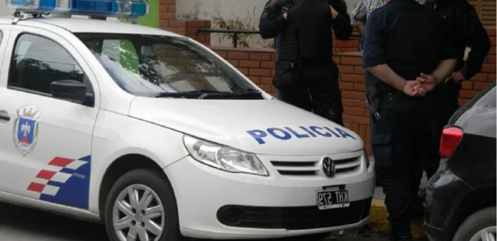 Grave denuncia contra un policía