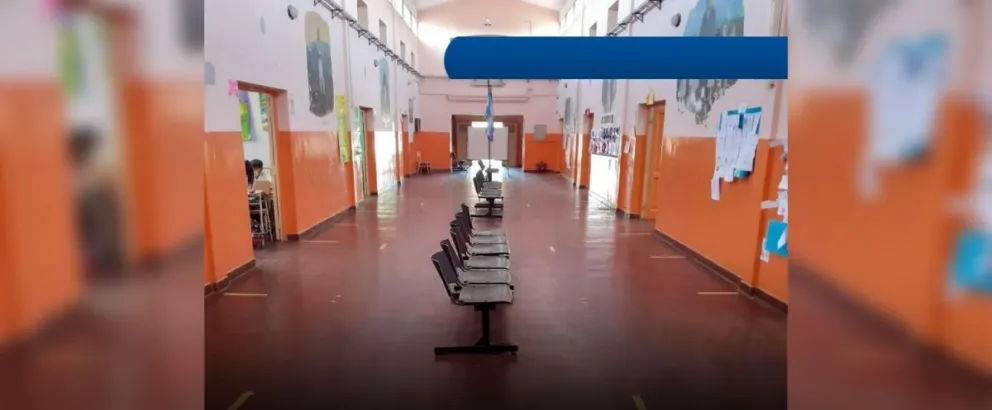 Postales que duelen: en una escuelita salteña volvieron a clases virtuales por un insólito problema