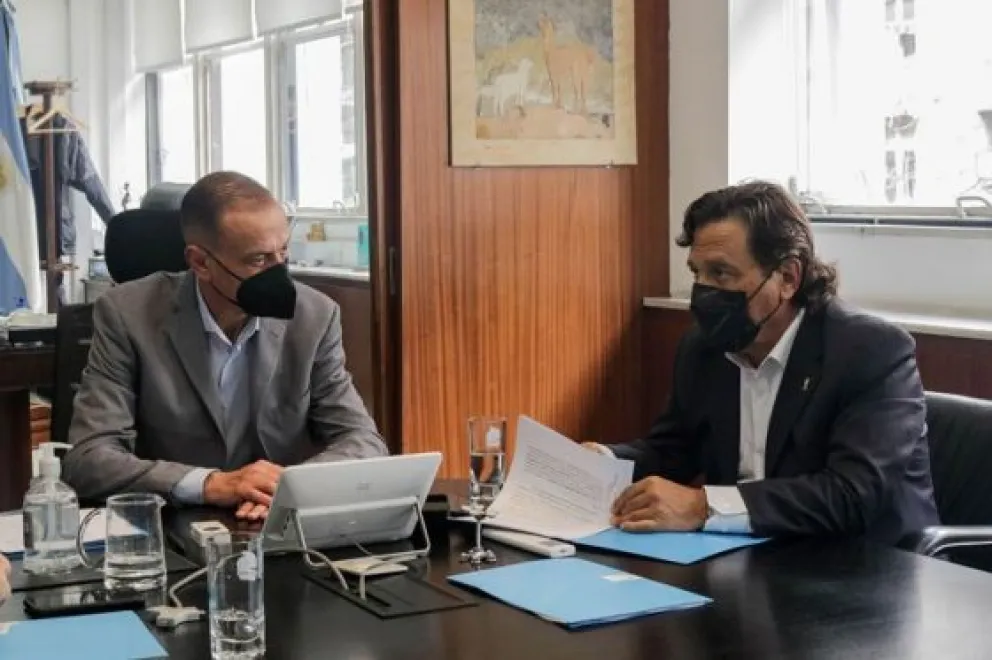 Sáenz reunido con Gustavo Arrieta