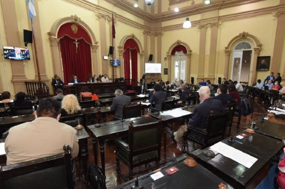 Ficha Limpia: desde hoy, para ser candidato en Salta hay que cumplir un requisito fundamental 