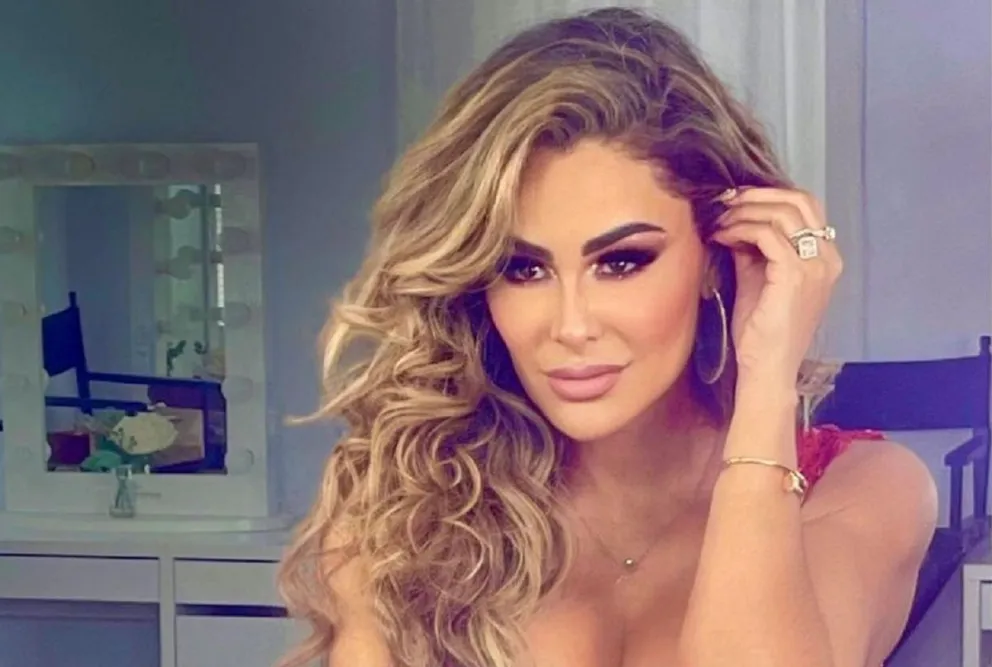 Ninel Conde dejó a todos boquiabiertos posando despampanante en Acapulco 