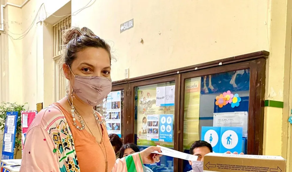 Elecciones 2021: Pamela Ares emitió su voto y dejó un mensaje 