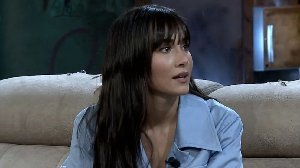 Aitana se fotografió frente al espejo con una pose bastante sensual
