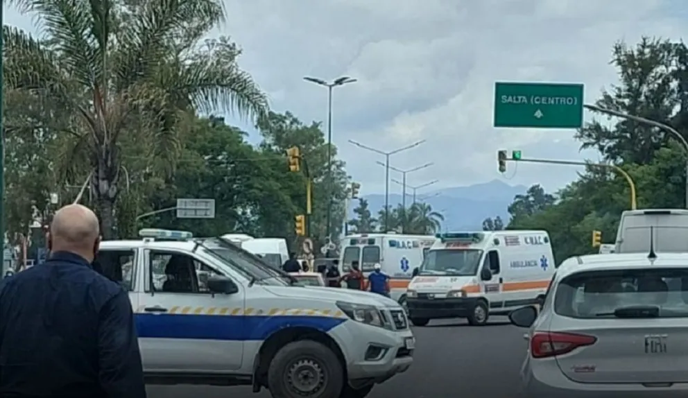 Conmoción: la rotonda de COFRUTHOS se cobró la vida de otro salteño