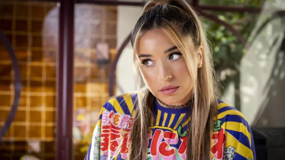 Lola Indigo se fotografió de frente y de esta manera saludó a sus seguidores