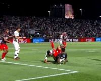 ¡Qué dolor! Enzo Pérez y una brutal lesión en el partido de River