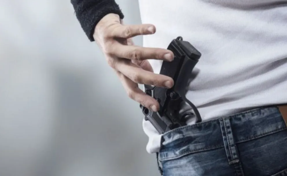 Detenido por disparar un arma de fuego en la vía pública